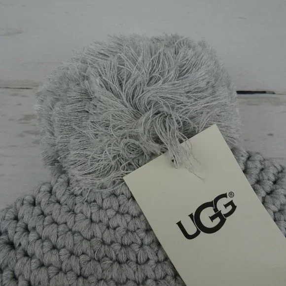 New UGG Pom Pom Knit Beanie Women's Men's Unisex Wool-Blend Logo OS Heather Grey - Picture 6 of 10